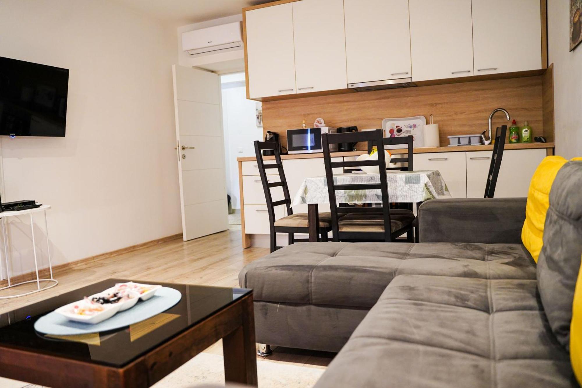 Amore - Best Located, Calm & Super Tidy ซาราเยโว ภายนอก รูปภาพ